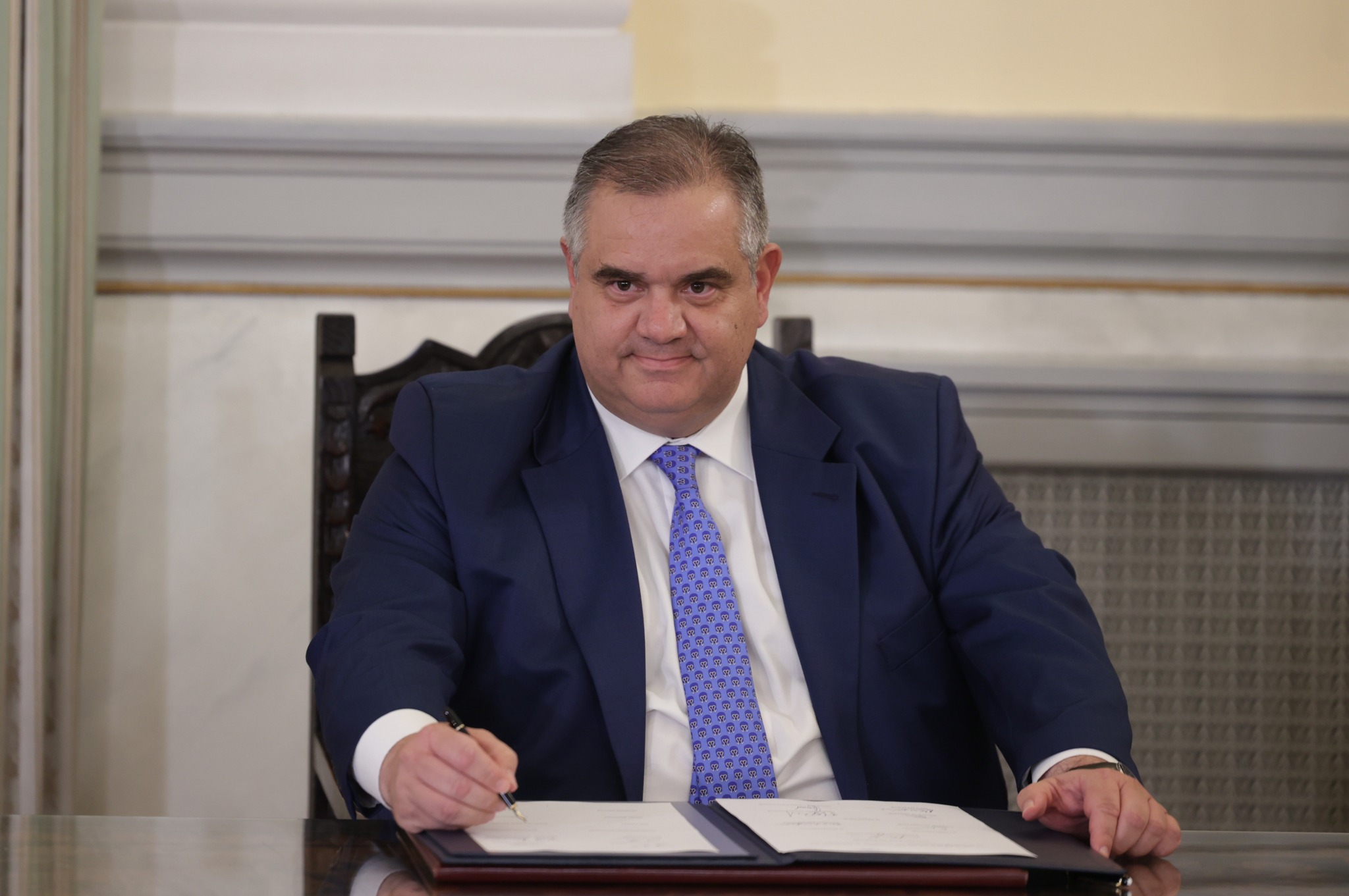 Σφοδρή κόντρα ΠΑΣΟΚ – Σπανάκη για ακίνητο που μισθώνουν τα ΕΛΤΑ στο Μοσχάτο