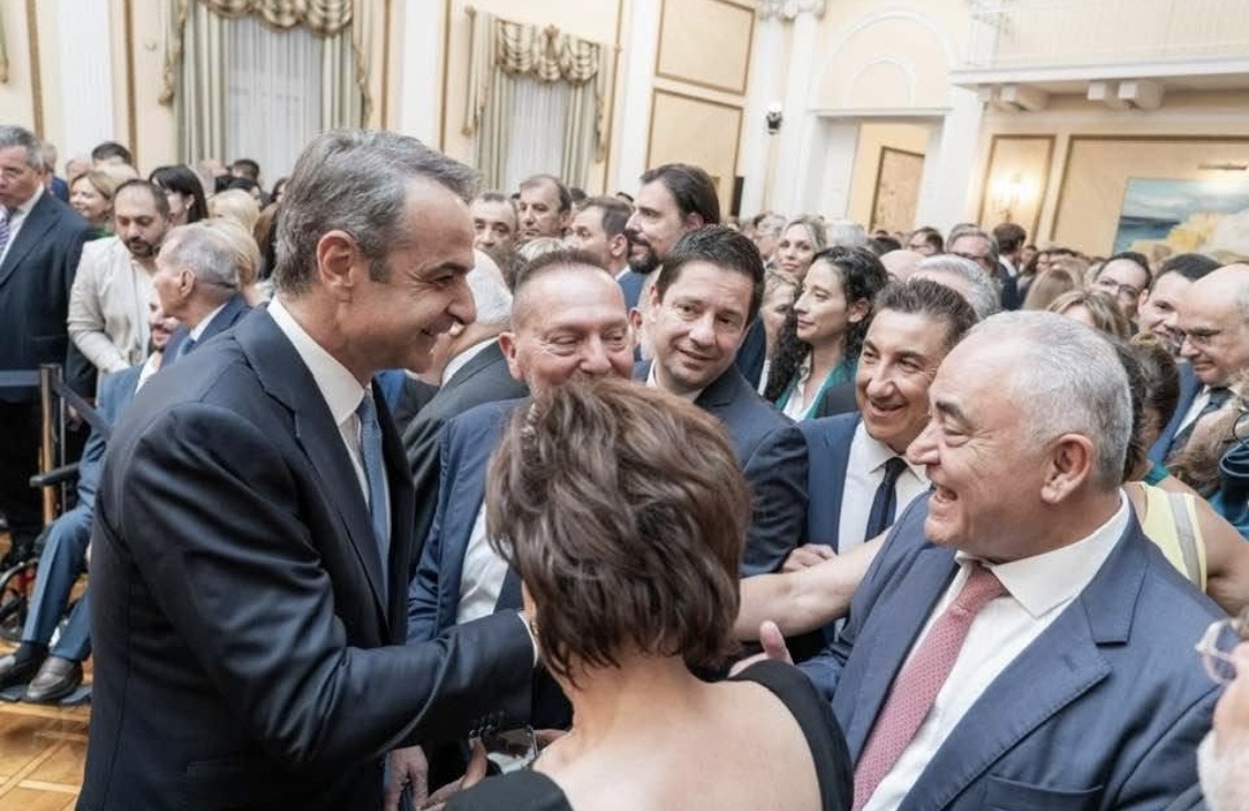 Η κουβέντα Μητσοτάκη στον Χατζηθεοδοσίου και το «σε βλέπω πολύ κινητικό» που σχολιάστηκε
