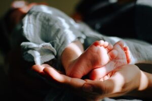 Η Ελλάδα πρωταθλήτρια στη μείωση των γεννήσεων στην ΕΕ