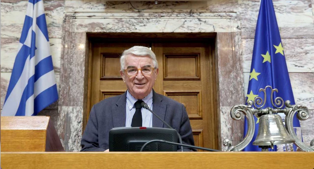 Θανάσης Μπούρας: Συγχαρητήρια στους επιτυχόντες των Πανελλαδικών – «Καλή πρόοδο και καλή σταδιοδρομία»