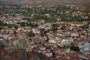 «Ανάσα» στο στεγαστικό: Εγκρίθηκε η εθνική στρατηγική – 20.000 σπίτια, 8.500 φοιτητικές εστίες