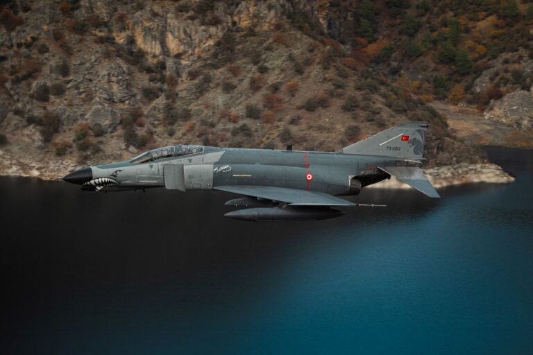 Νέα ένταση στο Αιγαίο με 25 παραβιάσεις από την Τουρκία μετά τα θαλάσσια πάρκα Ερντογάν