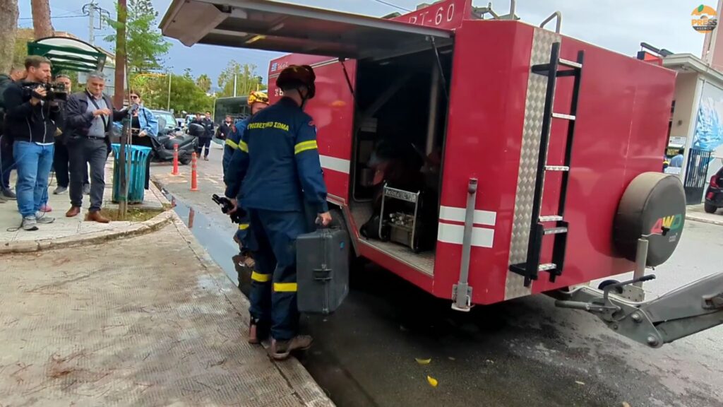 Χανιά: Κατέρρευσε λόγω της βροχής μεγάλο τμήμα στους παλιούς Ιταλικούς Στρατώνες – Έρευνες της ΕΜΑΚ με σκύλους