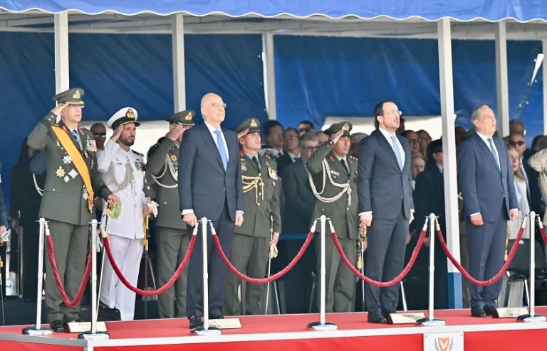 H Κύπρος γιόρτασε την 66η επέτειο της ανεξαρτησίας της - Eντυπωσίασαν τα ελληνικά F-16 (βίντεο)