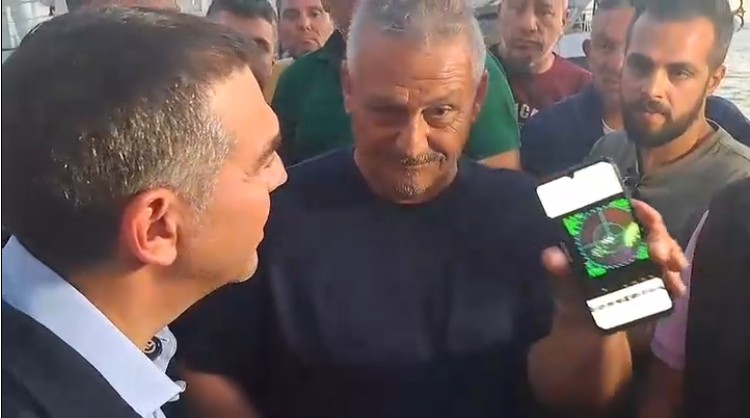 Αλιείς σε Τσίπρα: Τουρκικά αλιευτικά ψαρεύουν σε ελληνικά ύδατα, έχεις μεγάλη ευθύνη, έλεγες ότι η θάλασσα δεν έχει σύνορα